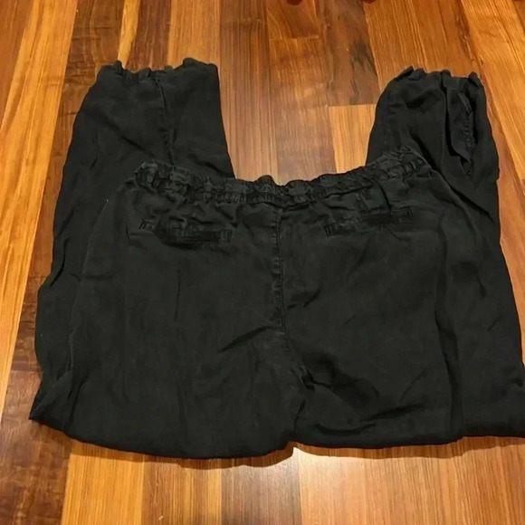 Caslon Linen Pants | Petite M - Picture 3 of 4